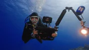 "Terra X"-Moderator Uli Kunz erkundet und filmt die Unterwasserwelt im Roten Meer.