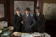 Janvier (SHAUN DINGWALL), Jules Maigret (ROWAN ATKINSON), Lapointe (LEO STAAR)  Maigret (seizoen 1)