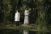 In einem nahe gelegenen See werden unzählige Leichen gefunden. Melinda (Jennifer Love Hewitt, l.) versucht, Kontakt zu den Geistern der Verstorbenen aufzunehmen ...