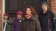 Die Familie von li.n.re.: Hannah, Tabea, Mutter Daniela und Sohn Jan