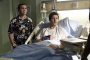 Jake Peralta (Andy Samberg, l.); Charles Boyle (Joe Lo Truglio, r.)