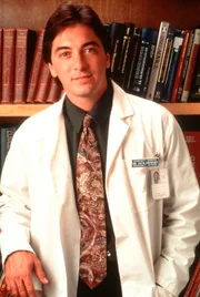 Der junge und intelligente Arzt Jack (Scott Baio).