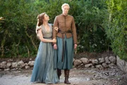 L-R: Margaery Tyrell (Natalie Dormer) und Brienne of Tarth (Gwendoline Christie)