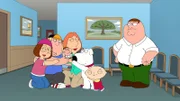 Im Gegensatz zu Peter (r.) sind Stewie (2.v.r.), Lois (M.), Brian (3.v.r.), Megan (l.) und Chris (2.v.l.) von Peters Zwilling (3.v.l.) begeistert ...