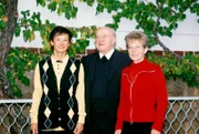 Altbischof Weber und die beiden ehemaligen Gottscheer Flüchtlingskinder Erika Jonke und Edith Eisenkölbl erinnern sich an die Zeit im Flüchtlingslager in Kärnten.