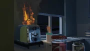 Keiner bemerkt, dass der Toaster Feuer fängt.