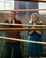 Michael Cudlitz (Mike Cleary), Mary McCormack (Peggy Cleary).