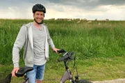 Fahrrad: Sven Kroll erkundet Usedom mit dem E-Bike. Wie sieht es mit Verleih- und Ladestationen aus? Was kostet die E-Bike-Miete? Wie gut kommt man auf 2 Rädern von A nach B?