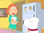 Stewie findet bei einem unfreiwilligen Ausflug in den Keller ein altes Drehbuch, das Brian (r.) vor Jahren verfasst hat. Lois (l.) liest es und muss zugeben, dass es sich wirklich um ein Meisterwerk handelt ...