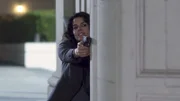 Jane (Angie Harmon) stellt einen Mörder auf dem Uni Campus. Daraufhin kommt es zu einer verhängnisvollen Schießerei.