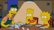Hat Marge (l.) mit ihrem Sandwichladen Erfolg? Bart (M.) und Lisa (r.) helfen ihr bei den Berechnungen ...