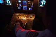 Welche Rolle spielten die drei Piloten bei diesem Unglück? (nachgestellte Szene)