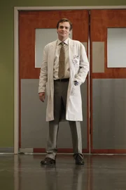 Robert Sean Leonard (Dr. James Wilson).