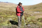 Eberhard Frey ist als Paläontologe und Dinosaurierexperte seit vielen Jahren in Patagonien unterwegs.