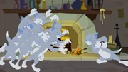 Tom's Eight Lives, Jerry (2.v.r.)