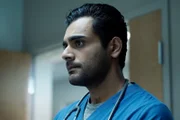 Ihm liegen die Patienten am Herzen: Hamza Haq als Bashir Hamed