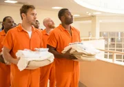 Chicago P.D. Hinter Gittern - Prison Ball Staffel 2, Episode 6 Undercover im Gefängnis: Patrick John Flueger als Adam Ruzek, LaRoyce Hawkins als Kevin Atwater