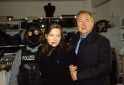 Yvonne Blanbach (Hannah Herzsprung) wird als Tatverdächtige von Kommissar Kehler (Wolfgang Bathke) festgenommen, doch sie behauptet, unschuldig zu sein...
