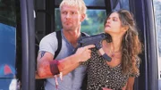 Der Terrorist Paul Tamroff (Thure Riefenstein) hält seine Geisel (Christine Pauls) mit einer Waffe in Schach. Tamroff fordert von der Polizei die Freilassung seiner Freundin aus dem Gefängnis.
