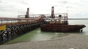 Der ehemalige Hafen von Rio Gallegos ist ein Symbol des industriellen Untergangs einer ganzen Region. Früher war der süd-patagonische Ort ein wichtiger Dreh- und Angelpunkt für den Weitertransport von Kohle aus den Minen der Region.