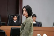 Risako (Ko Shibasaki) beginnt, sich selbst in der Rolle der Angeklagten zu sehen.