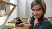 Feldhamster sind vom Aussterben bedroht. Anna besucht ein Artenschutzprojekt und hilft bei der Auswilderung der Nager.