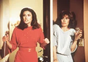 Will ihre Nebenbuhlerin Jennifer (Stefanie Powers, r.) töten: Robin (Mimi Rogers, l.) ...