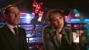 Jasper Tempest (Ben Miller) unterstützt Lisa Donckers (Emma Naomi) bei den Ermittlungen im Fall des Undercoverermittlers Danny Stevens.