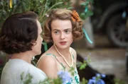 Ist Louisa (Keeley Hawes, li.) wirklich bereit für die Hochzeit? Margo (Daisy Waterstone, re.) hat da so ihre Zweifel.