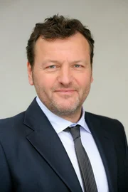 Martin Muliar (Horst Gerlinger).