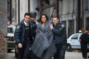 LAW & ORDER: SPECIAL VICTIMS UNIT -- "Post-Mortem Blues" Episode 1521 -- Pictured: (l-r) Danny Pino as Det.Nick Amaro, Mariska Hargitay as Sgt. Olivia Benson, Donal Logue a Lt. Declan Murphy -- (Photo by: Micahel Parmelee/NBC)