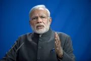 Narendra Modi ist seit Mai 2014 Präsident Indiens. Doch gefährdet der Hindu-Nationalist die größte Demokratie der Welt?