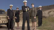V.l.: Sturgis Turner (Scott Lawrence), Lt. Loren Singer (Nanci Chambers), Harmon Rabb, Jr. (David James Elliott), Sarah MacKenzie (Catherine Bell), Bud Roberts, Jr. (Patrick Labyorteaux)