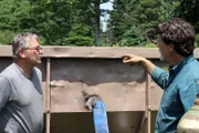 Teilen sich eine Leidenschaft und wollen den wertvollen Schatz auf der Insel "Oak Island" im Nordatlantik finden: David Blankenship (l.) und Rick Lagina (r.) ...