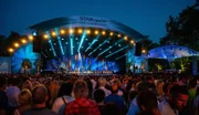 Barbara Schöneberger &  Alfons Haider präsentieren die „Starnacht am Wörthersee“ im MDR.  In traumhafter Naturkulisse – Open Air am schönen Wörthersee in Kärnten/ Österreich