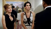 L-R:Maura Isles (Sasha Alexander), Jane Rizzoli (Angie Harmon)