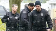 L-R: Jay Halstead (Jesse Lee Soffer), Kevin Atwater (LaRoyce Hawkins) und Adam Ruzek (Patrick John Flueger)