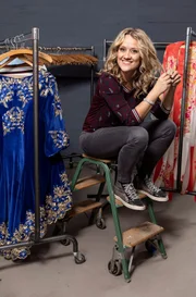 Ladies Night - Kabarettistischer Abend mit reiner Frauenbesetzung aus dem Gloria-Theater Köln Lisa Feller (Foto) übernimmt mit Meltem Kaptan und Daphne de Luxe ab 2019 im Wechsel den Job als Moderatorin von "Ladies Night" im Kölner Gloria Theater.