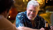 Wes Chandler (Ron Perlman)