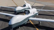 Die Drohne MQ-4 Triton kann ein Objekt aus über 15.000 Metern Höhe entdecken und blitzschnell klassifizieren.