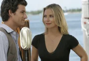 Detective Jake Berkeley (Johnny Whitworth, l.) und Calleigh Duquesne (Emily Procter, r.) arbeiten gemeinsam an einem neuen Fall.