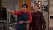 Captain Man, Ray Manchester (Cooper Barnes, l.) und Henry Hart (Jace Norman, r.)