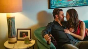 Adam Ruzek (Patrick John Flueger) und Marina Squerciati (Kim Burgess)