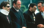 L-R: Christopher Moltisanti (Michael Imperioli), Tony Soprano (James Gandolfini), Johnny 'Sack' Sacramoni (Vincent Pastore), Paulie 'Walnuts' Gualtieri (Tony Sirico)