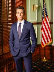 Ben Shenkman (Roger Gunn).