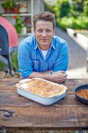Eine Lasagne darf bei Jamie Olivers Wohlfühlrezepten natürlich nicht fehlen.