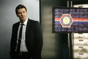 Booth (David Boreanaz) findet heraus, dass die ermordete Kristen eine Affäre mit ihrem Kollegen hatte, der verheiratet und auf Kosten seiner wohlhabenden Frau lebt. Kyle Aldridge  hätte ein Motiv gehabt, Kristen zu töten...  +++