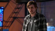 Liam (Charlie Rowe)
