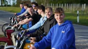 Jason aus Flurstedt in Thüringen mit seiner Simson-Gang.