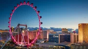 2.000 LED-Lampen beleuchten den Las Vegas High Roller.